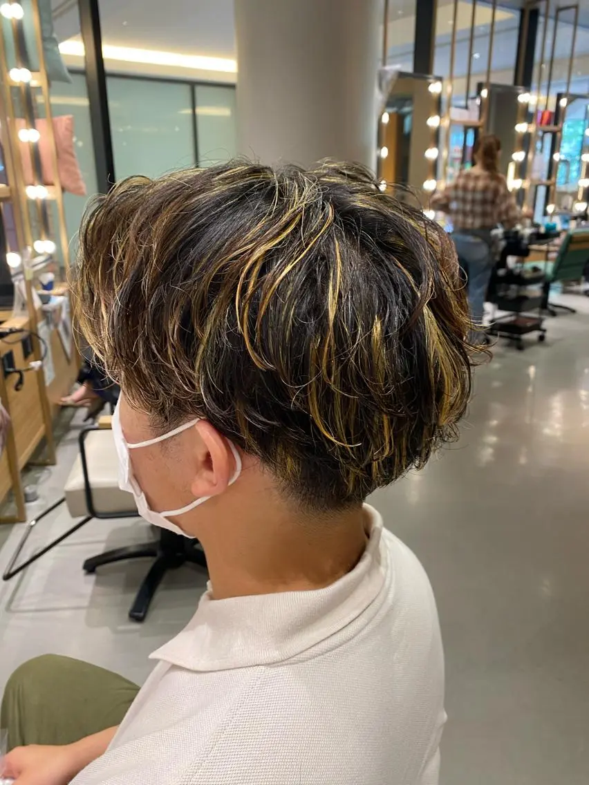 ショート カラー パーマ メンズ unopulir 景山 凌のヘアスタイル