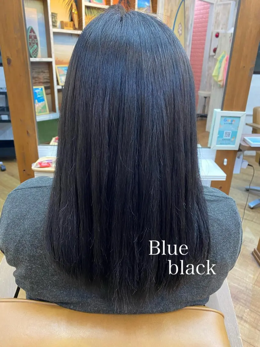 ミディアム ヘアカラー MINAKO .のヘアスタイル
