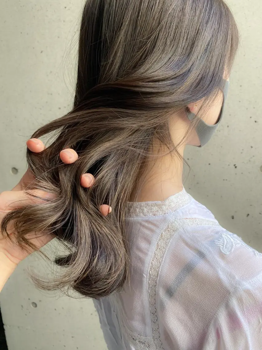 カラー ハイライトカラー 西本 由香のヘアスタイル