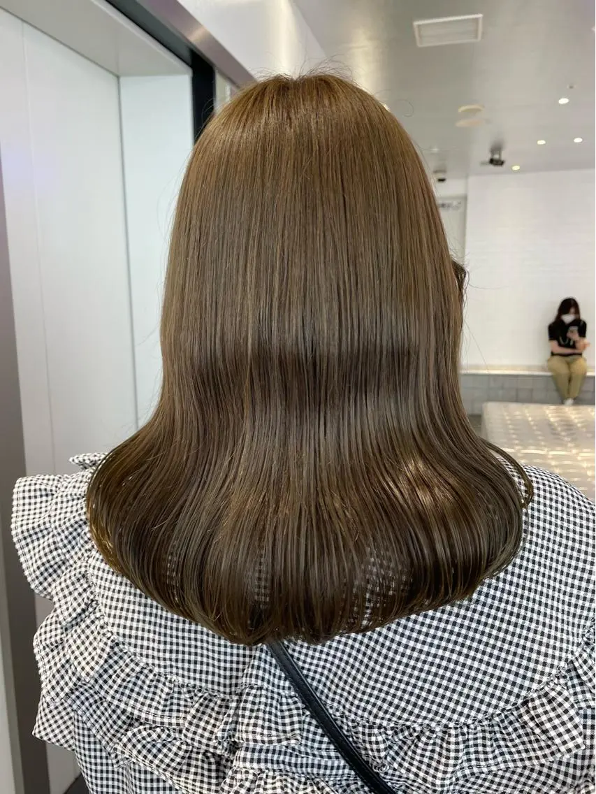ミディアム カラー ヘアアレンジ ベージュカラー オリーブベージュ ヘアカラー トリートメント ボブ×柔らかいカラー 🌷misaki𓍼のヘアスタイル