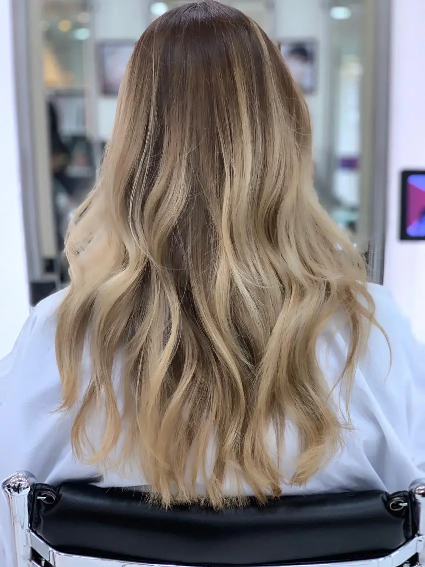 ロング カラー 橋口 晃典のヘアスタイル
