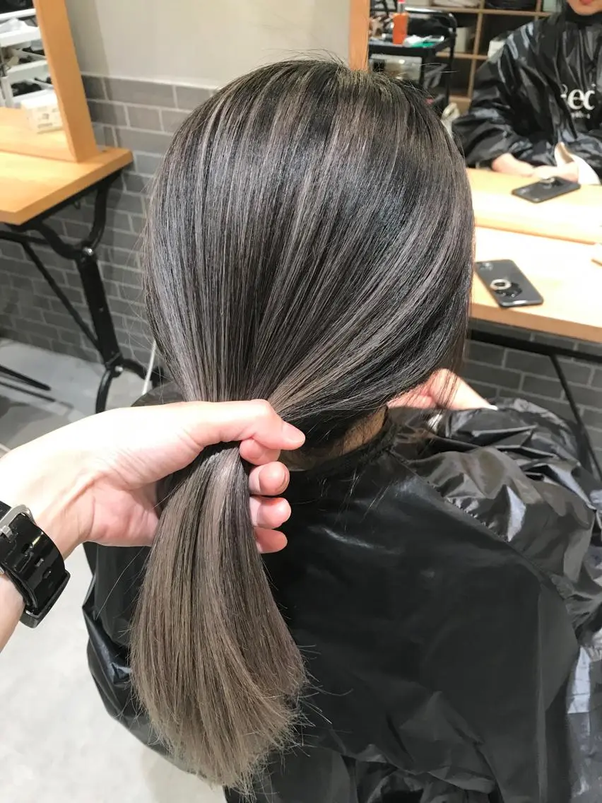 ロング カラー バレイヤージュ レイヤーカット 森本 笑のヘアスタイル
