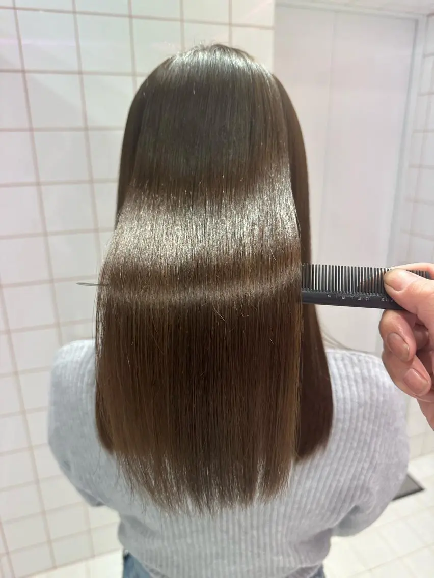 セミロング トリートメント カット ヘアカラー トリートメント ✨縮毛矯正✨レイヤー ホウダカズヒロのヘアスタイル