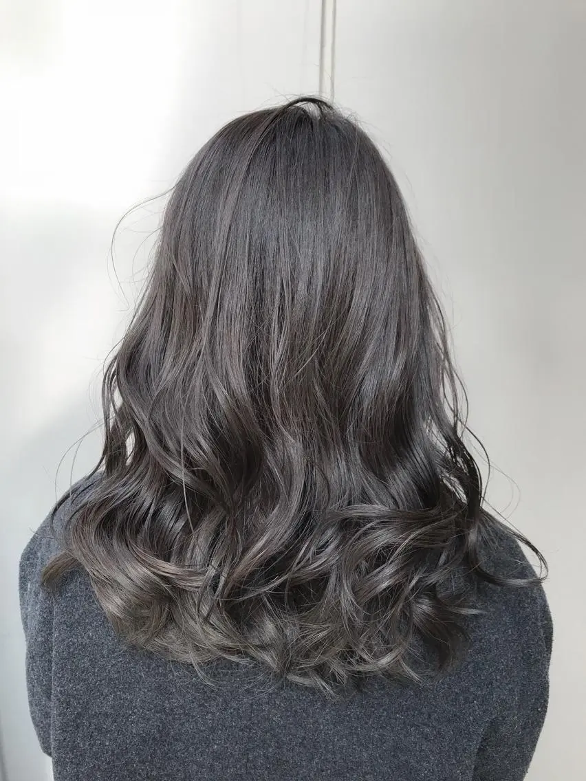 ミディアム カラー 【透明感、艶髪】西村 有司のヘアスタイル