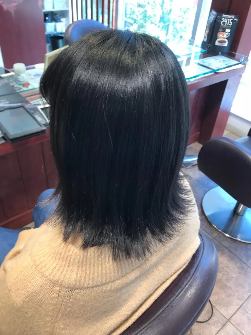 ミディアム 切りっぱなしボブ ボブ 嶋村 望美のヘアスタイル