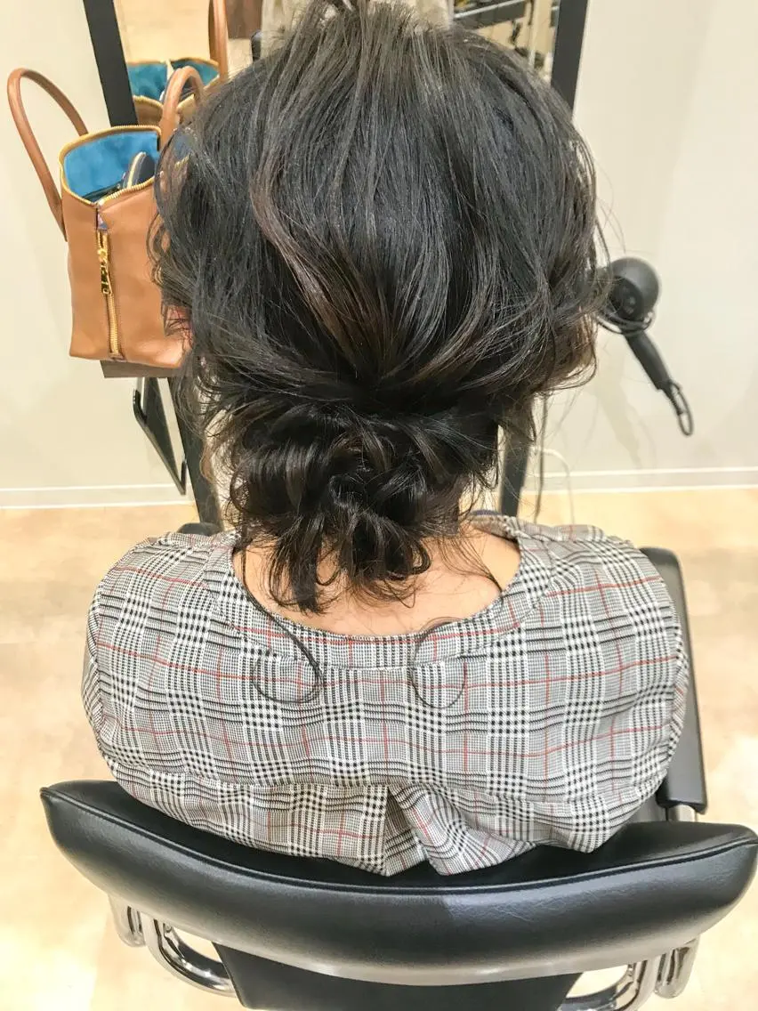 セミロング ヘアアレンジ 伊藤 裕貴のヘアスタイル