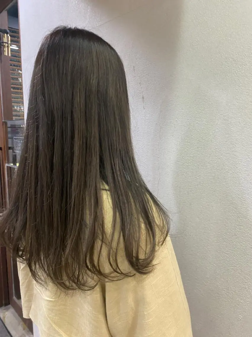 ロング カラー アッシュ 舟橋 りんかのヘアスタイル