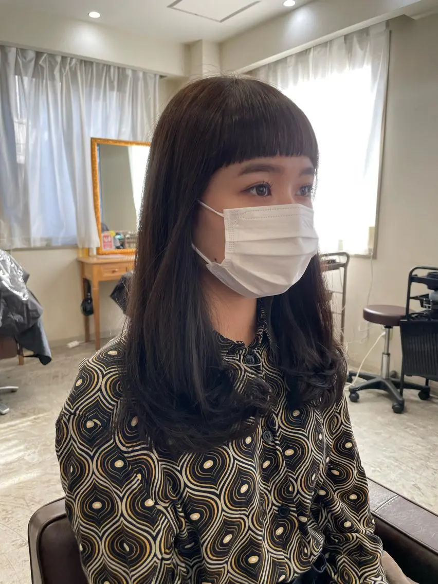 セミロング カラー ヘアアレンジ レイヤーカット オン眉 カット ヘアカラー トリートメント ヘアセット 髪質改善特化 🫧松野力也のヘアスタイル