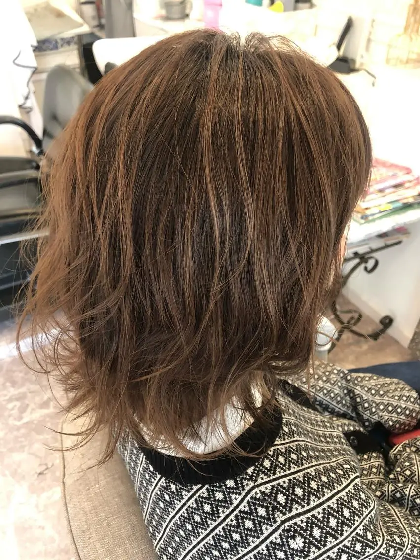 ミディアム ハイライト カット ヘアカラー La.fleur ラ.フルールのヘアスタイル