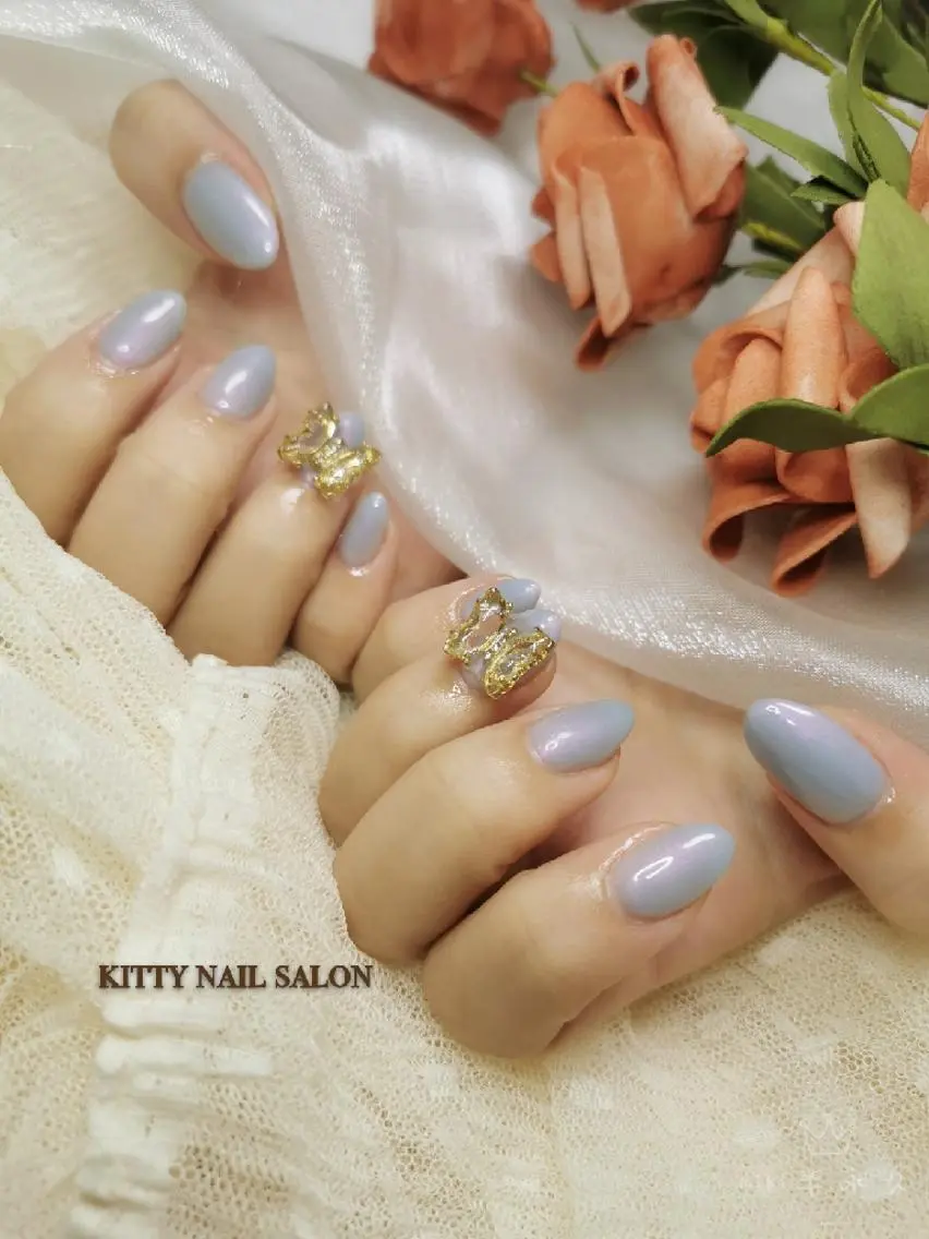 ネイル ストーンネイル kitty nail salonのネイルデザイン