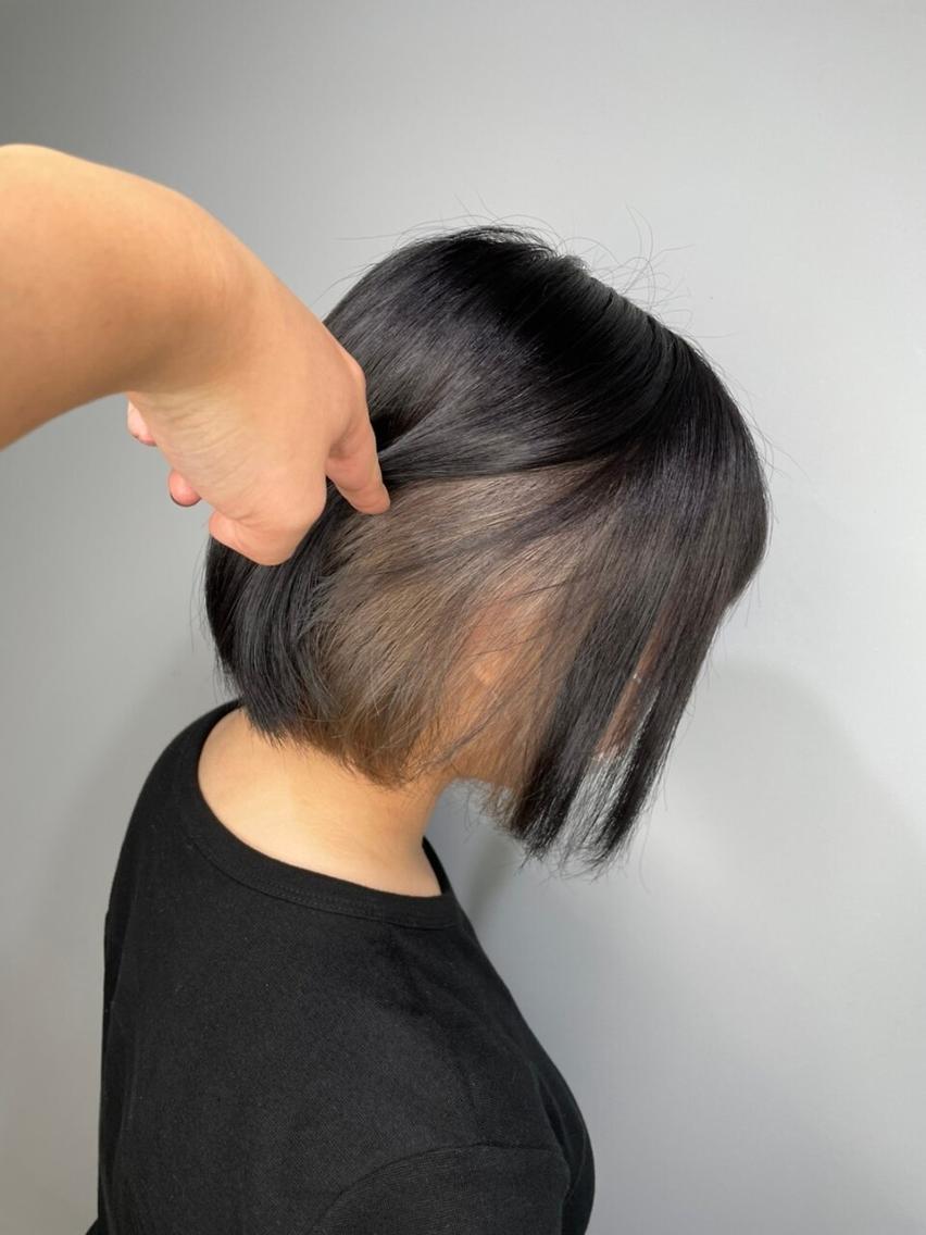 ショート ミストバング ボブ 天使の羽バング・フェザーバング ハイライト ショートヘア トップスタイリスト ✨KIRIKA中野✨のヘアスタイル