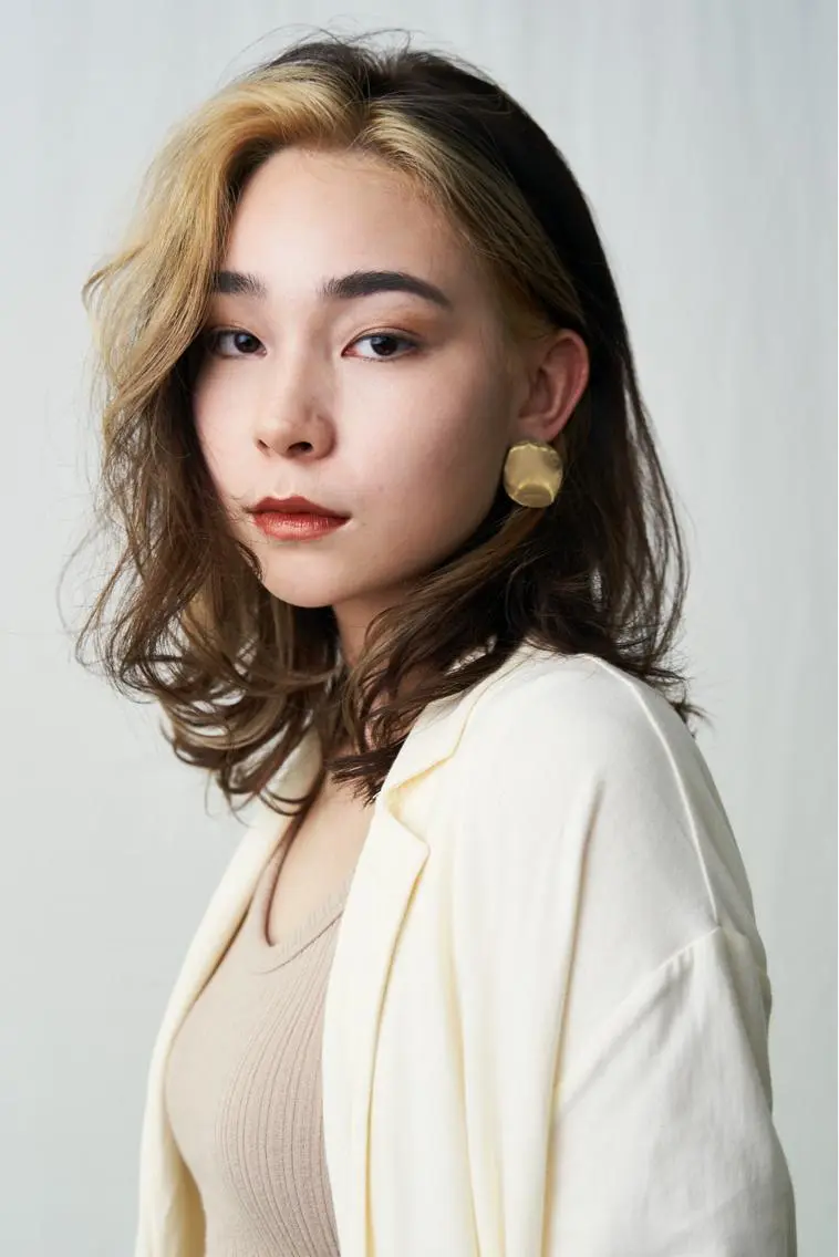 ミディアム カラー ミストバング フェイスフレーミング ミヤギ リュウキのヘアスタイル