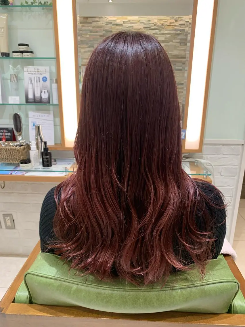 ミディアム カラー カシス ピンクカラー 高橋友里亜 /フリーランスのヘアスタイル