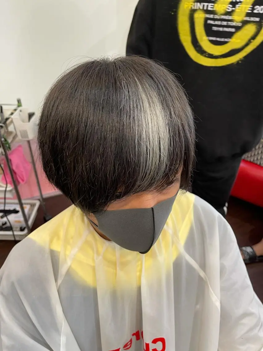 ショート カット ヘアカラー たけい ゆうきのヘアスタイル