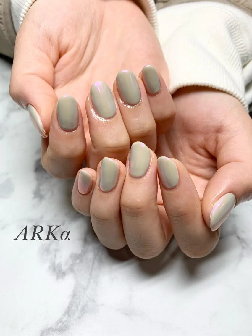 ミディアム ネイル ミラーネイル ハンドネイル Nailsalon ARKαのネイルデザイン