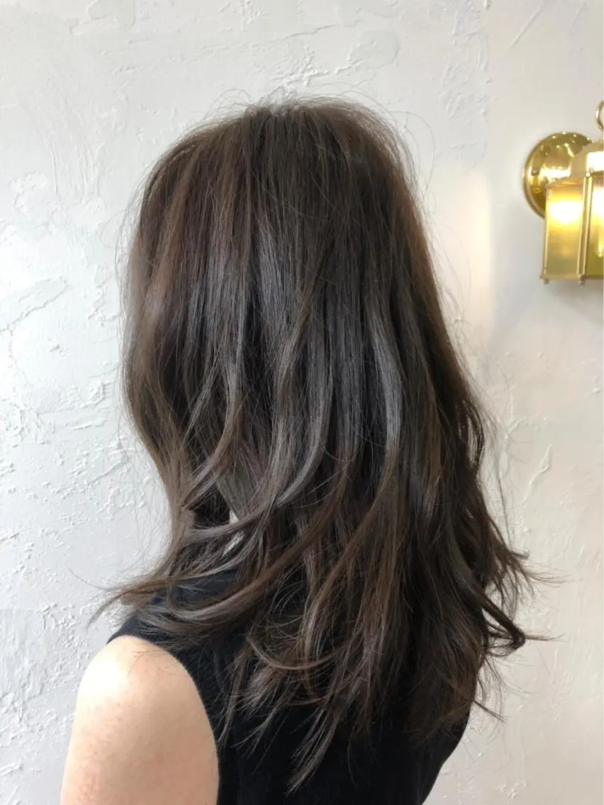 ミディアム HANA by RIZのヘアスタイル