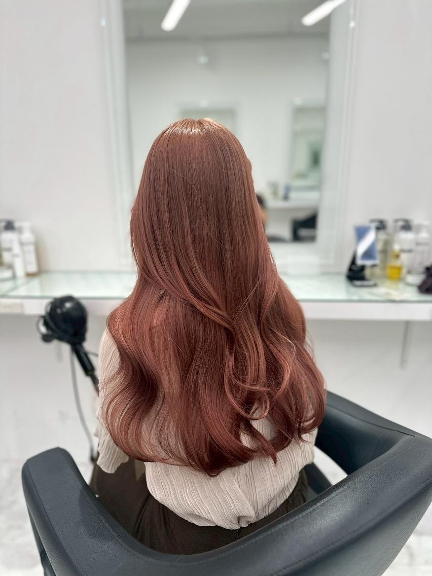 カラー 中×韓mix🥀秋色 ワンホンヘア🤍のヘアスタイル