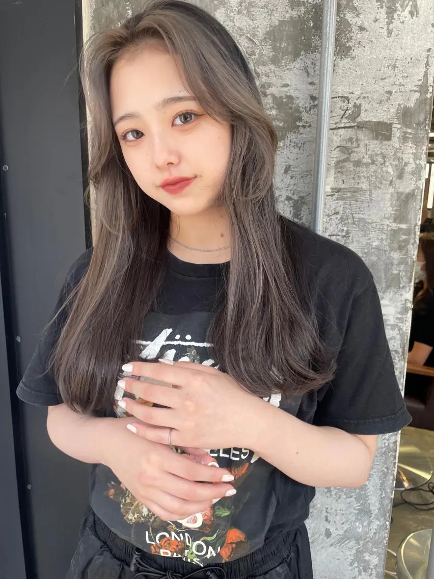 ロング カラー ヘアアレンジ ダブルカラー 髙塚碧🇰🇷 韓国ヘア🎗️のヘアスタイル