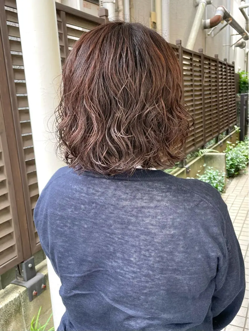 ミディアム カラー パーマ 髪質改善 縮毛矯正/ レイヤー/銀座/本木のヘアスタイル