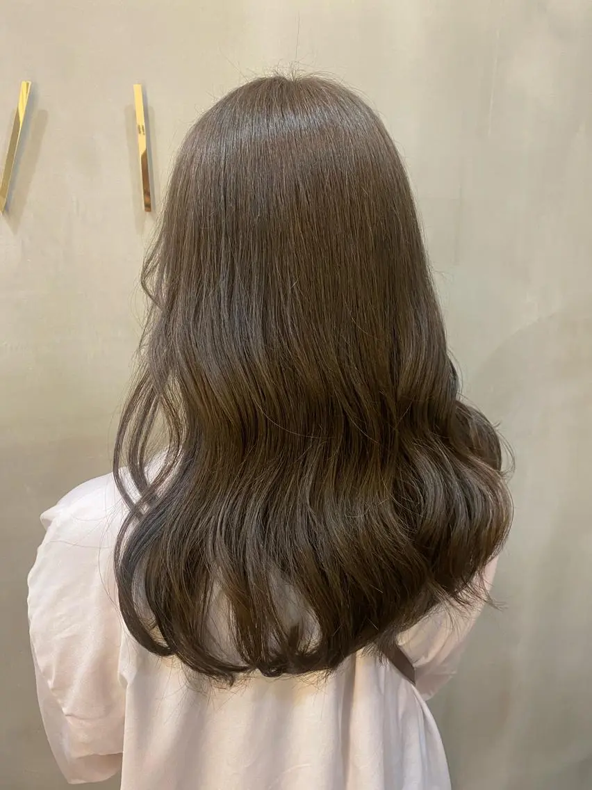 セミロング カラー 韓国×髪質改善カラー 💎hinaのヘアスタイル
