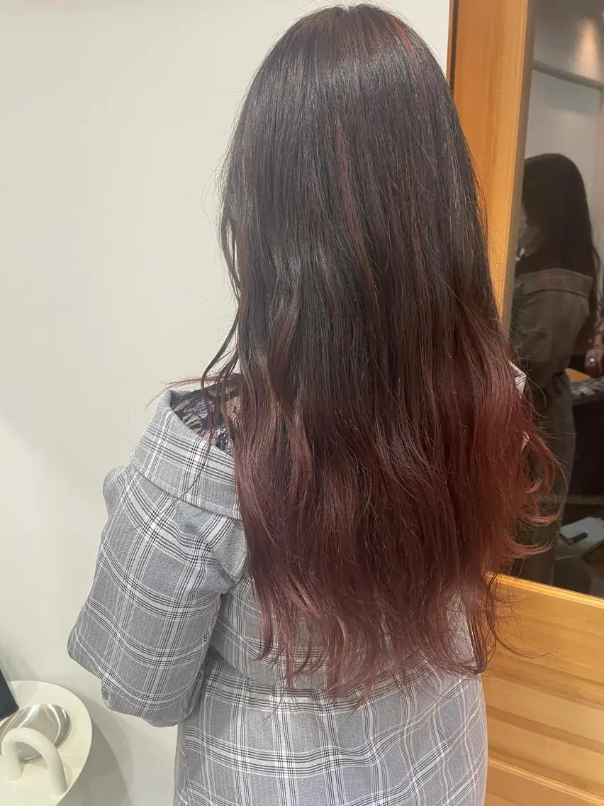 ロング カラー ボルドーカラー グラデーションカラー ハイライトカラー ハイライト 中目黒🌼 🌼ハナのヘアスタイル