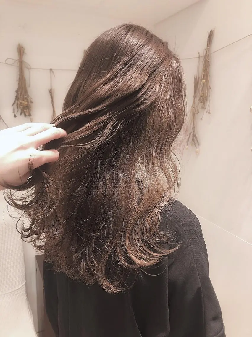 セミロング カラー アッシュ アッシュブラウン ベージュカラー ブラウンカラー インナーカラー はだゆうき @hadadan08のヘアスタイル