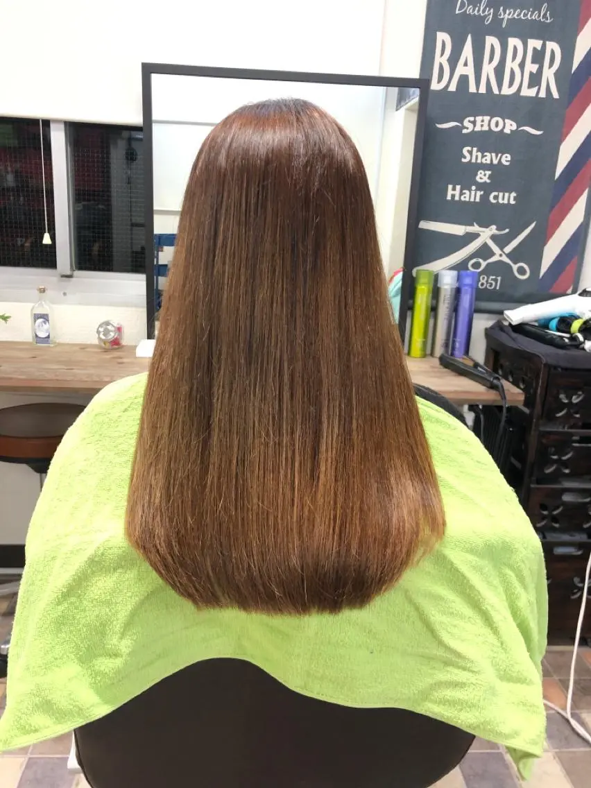 ロング 長岡 有里のヘアスタイル