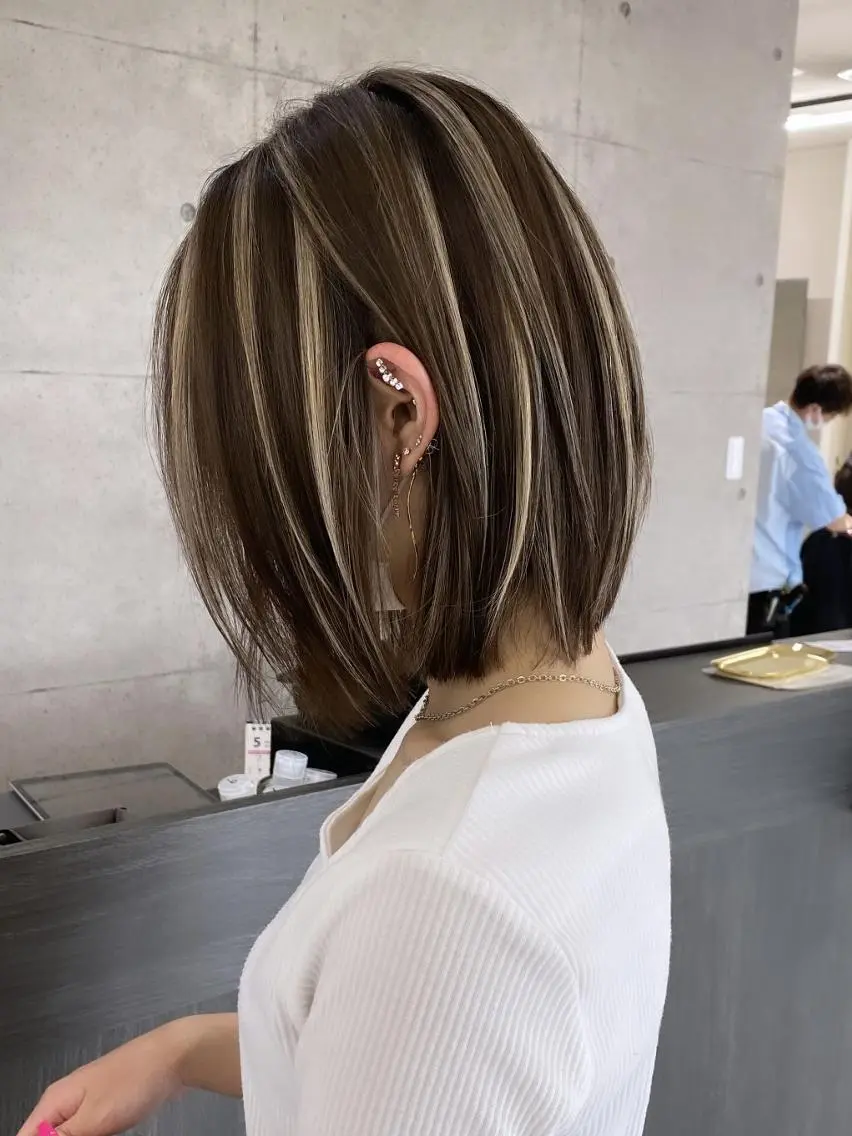 セミロング ハイライト レイヤーカット カット ヘアカラー トリートメント shota/ブリーチ ハイトーン/レイヤーのヘアスタイル