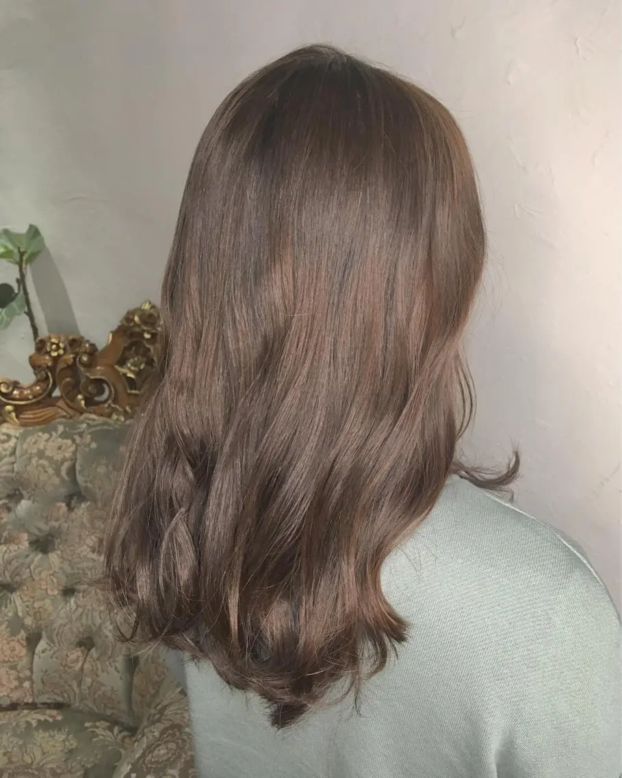 セミロング カラー パーマ ヘアアレンジ グレージュ エグチ アキラのヘアスタイル