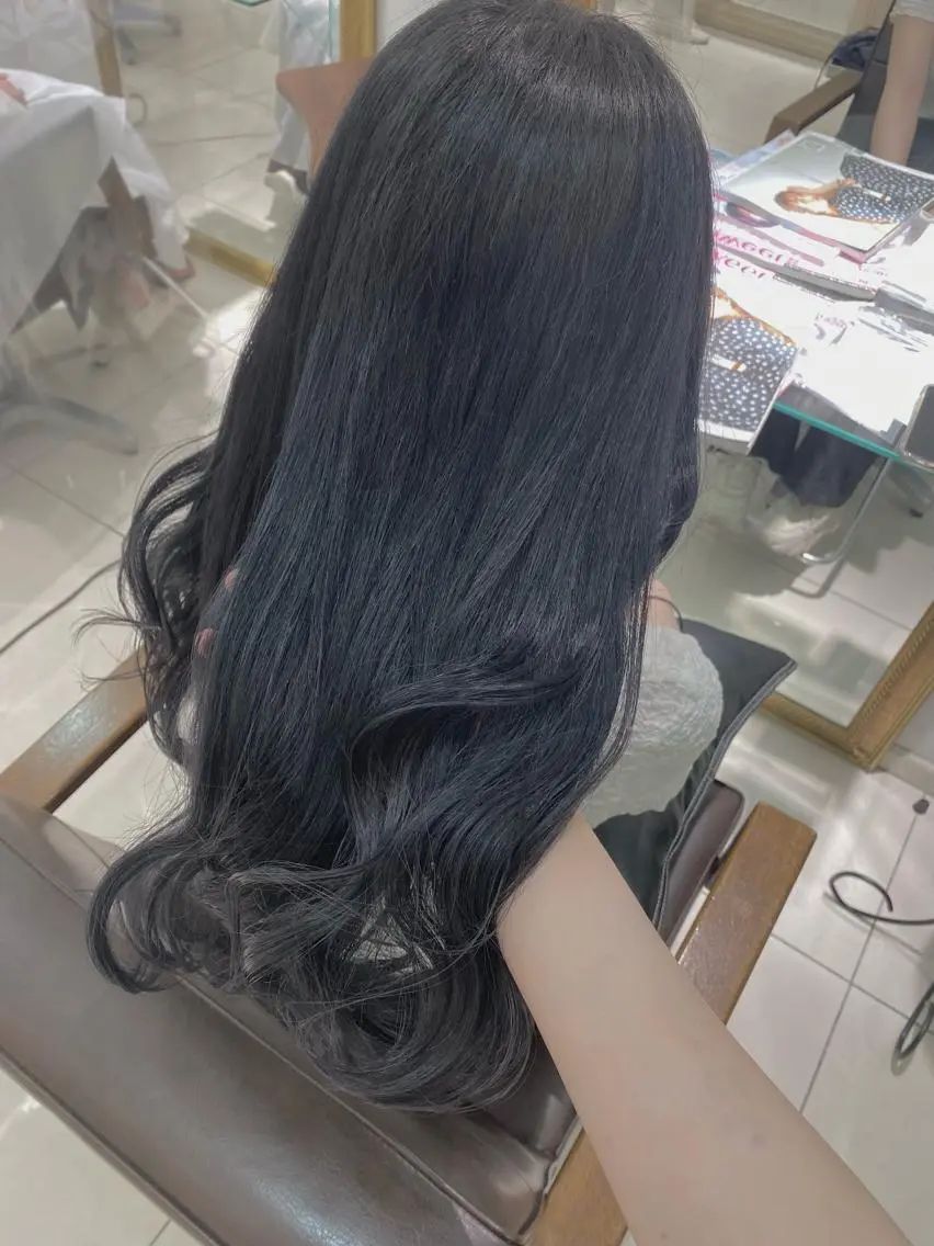 ロング カラー ヘアアレンジ 透明感カラー 古山 結季🌙🖤のヘアスタイル