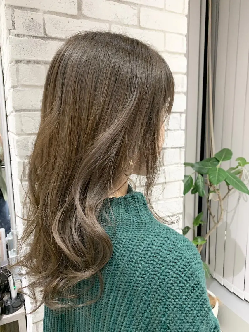 セミロング カラー カット ヘアカラー トリートメント タワラ ソウタ Directorのヘアスタイル