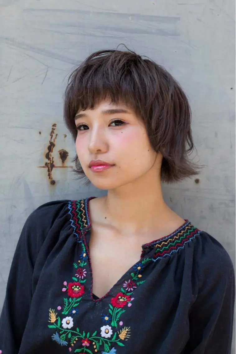 ショート カラー アッシュ 外ハネヘア 【似合わせカット】 松尾一気のヘアスタイル