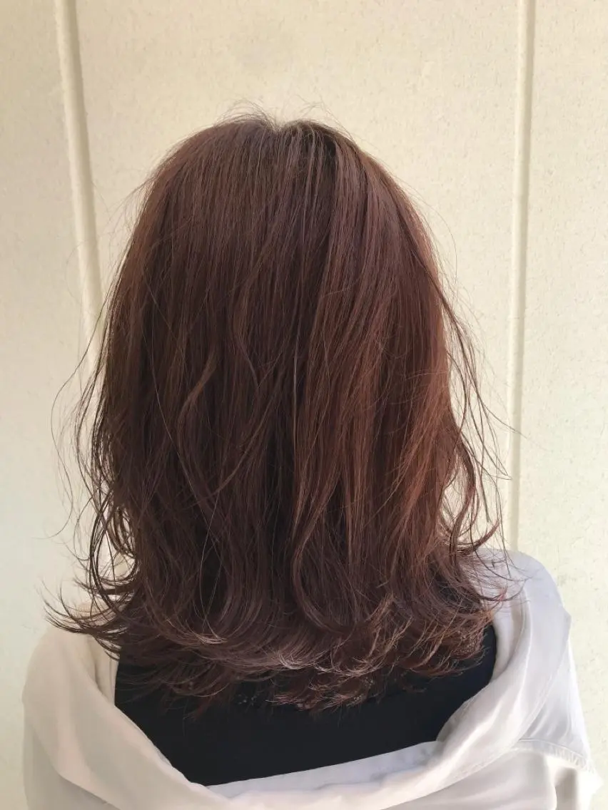 ミディアム カラー 外ハネヘア ヘアカラー 柴田 祐輔のヘアスタイル