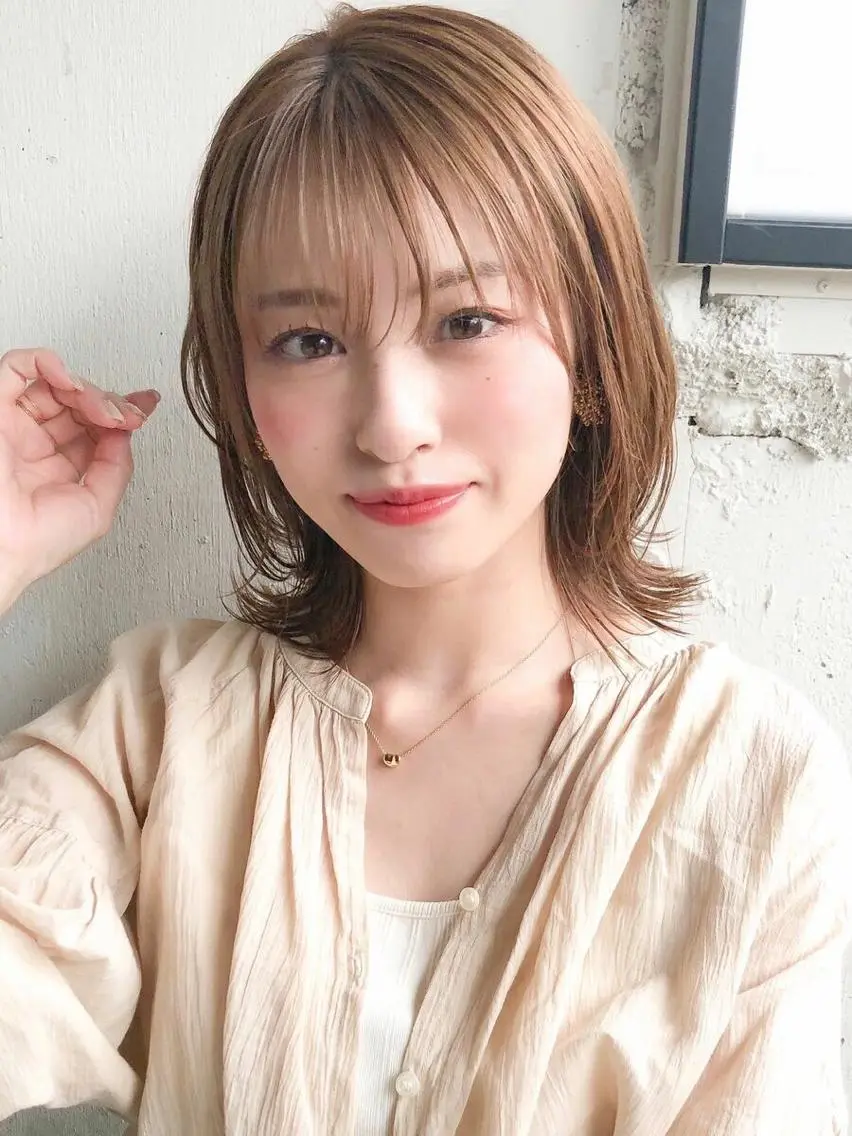 ミディアム カラー カット ヘアカラー ショート特化美容師 emiwoのヘアスタイル