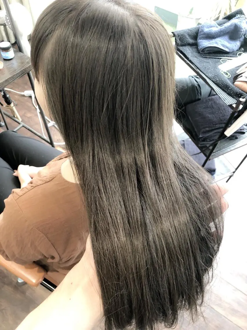 カラー イルミナカラー ヘアカラー トリートメント ヘッドスパ グレージュ/髪質改善 Yamato.hのヘアスタイル