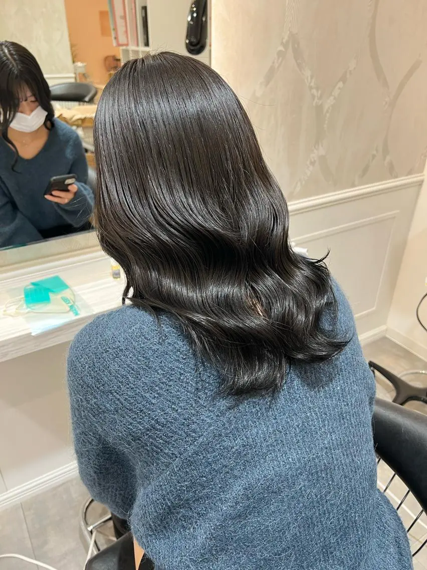 ロング 梅田 カットモデル募集のヘアスタイル