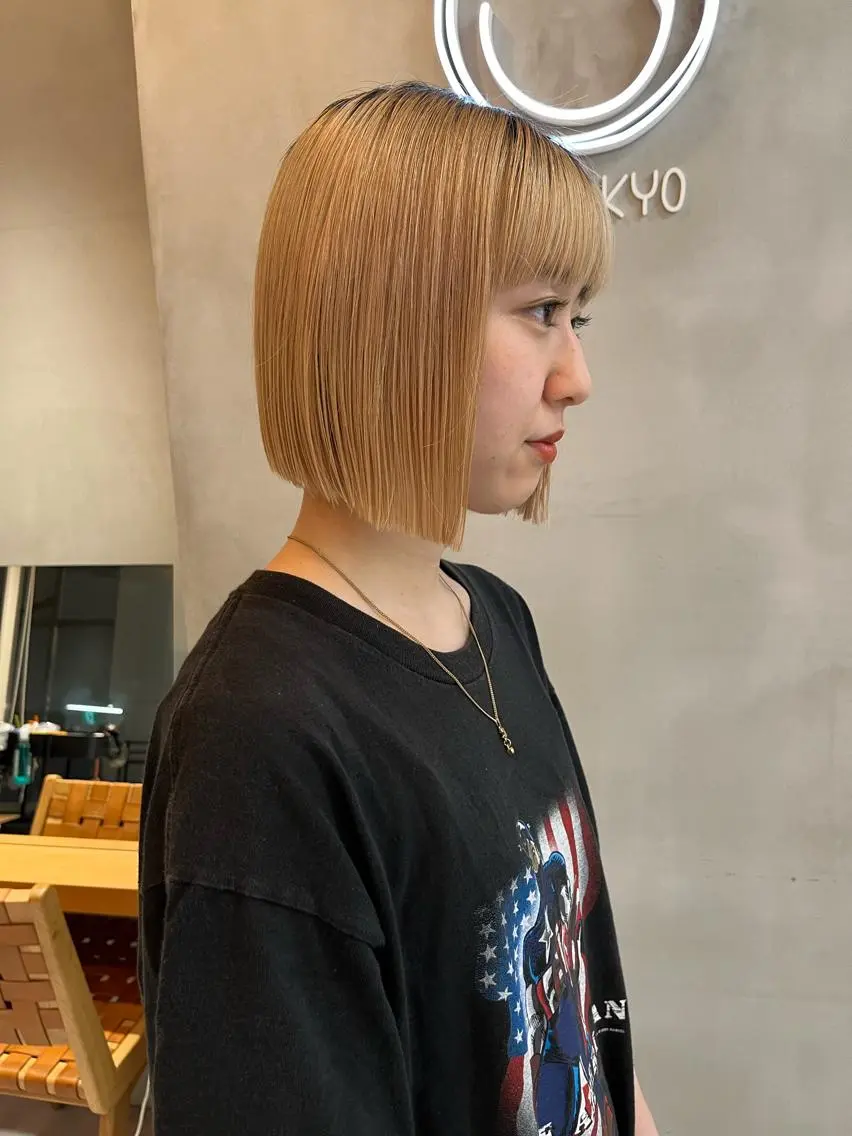 ミディアム カット ヘアカラー トリートメント 縮毛矯正ボブ&顔まわ レイヤー♡TOMOEのヘアスタイル
