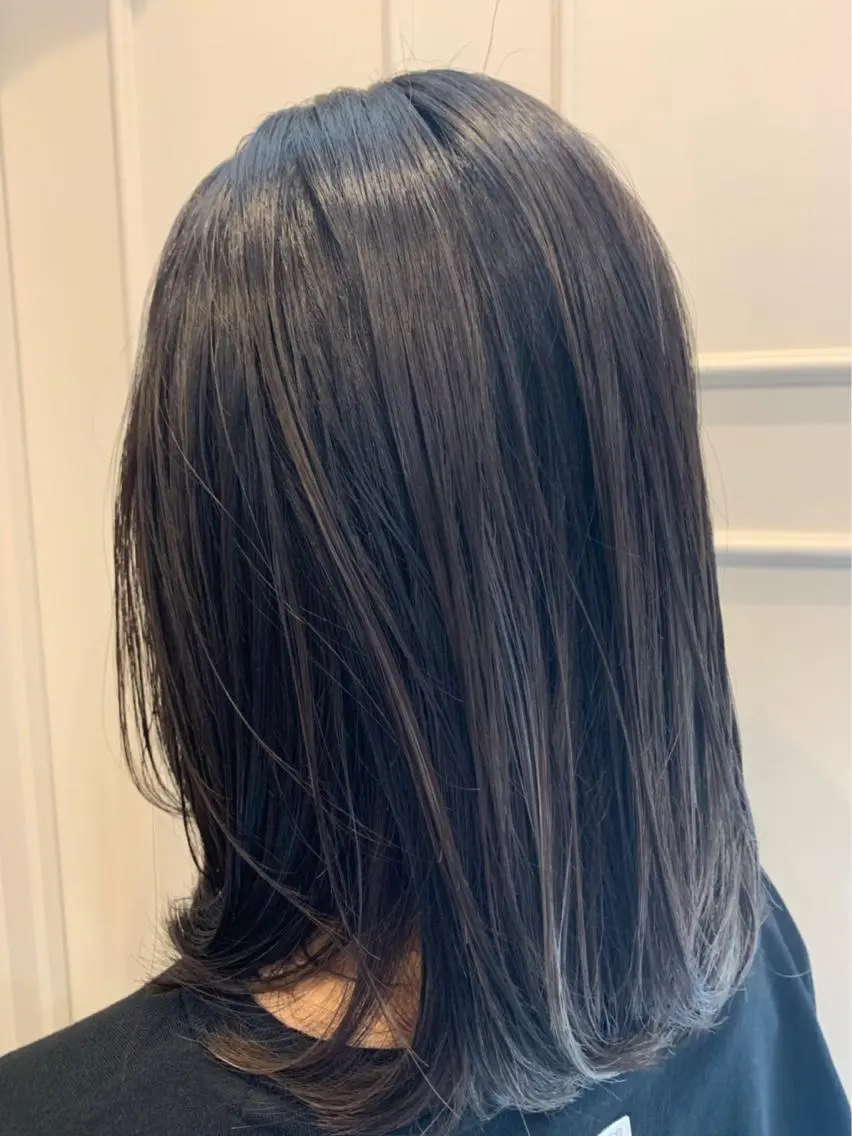 ミディアム カラー ダークグレー 🫟Blanco🫟 Color&Careのヘアスタイル