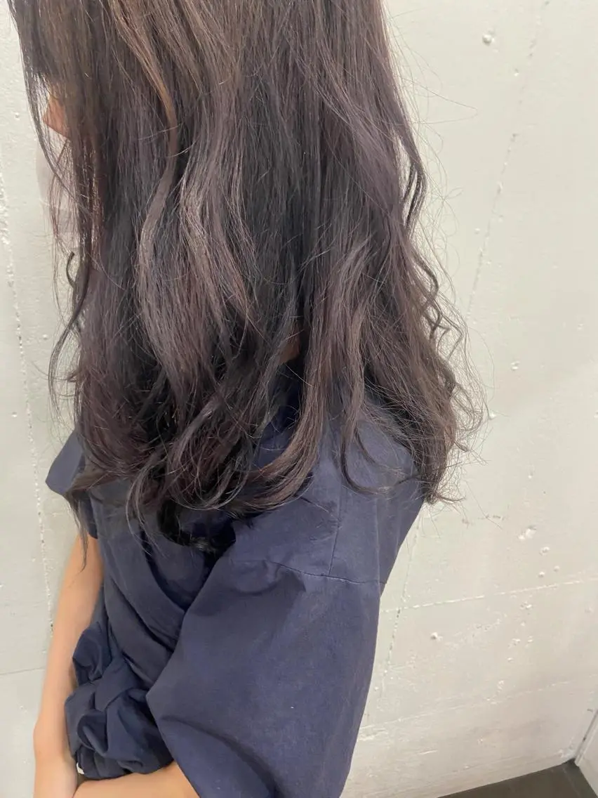 セミロング カラー パーマ ヘアアレンジ メンズ キッズ ネイル マツエク・マツパ バイオレットカラー 久木原 ゆりのヘアスタイル