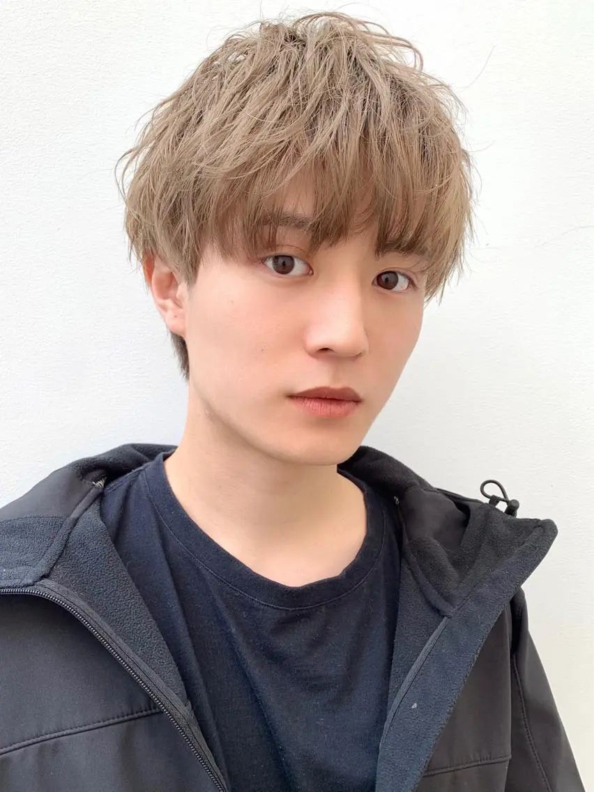ショート カラー パーマ メンズ マッシュ ベージュカラー ニュアンスパーマ 丁寧なカウンセリング 🌿Chiemi🌿のヘアスタイル