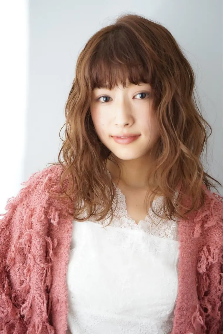 ロング カラー パーマ ヘアアレンジ アッシュ ベージュカラー カット ヘアカラー 可愛いを作る神 ナオヒロのヘアスタイル