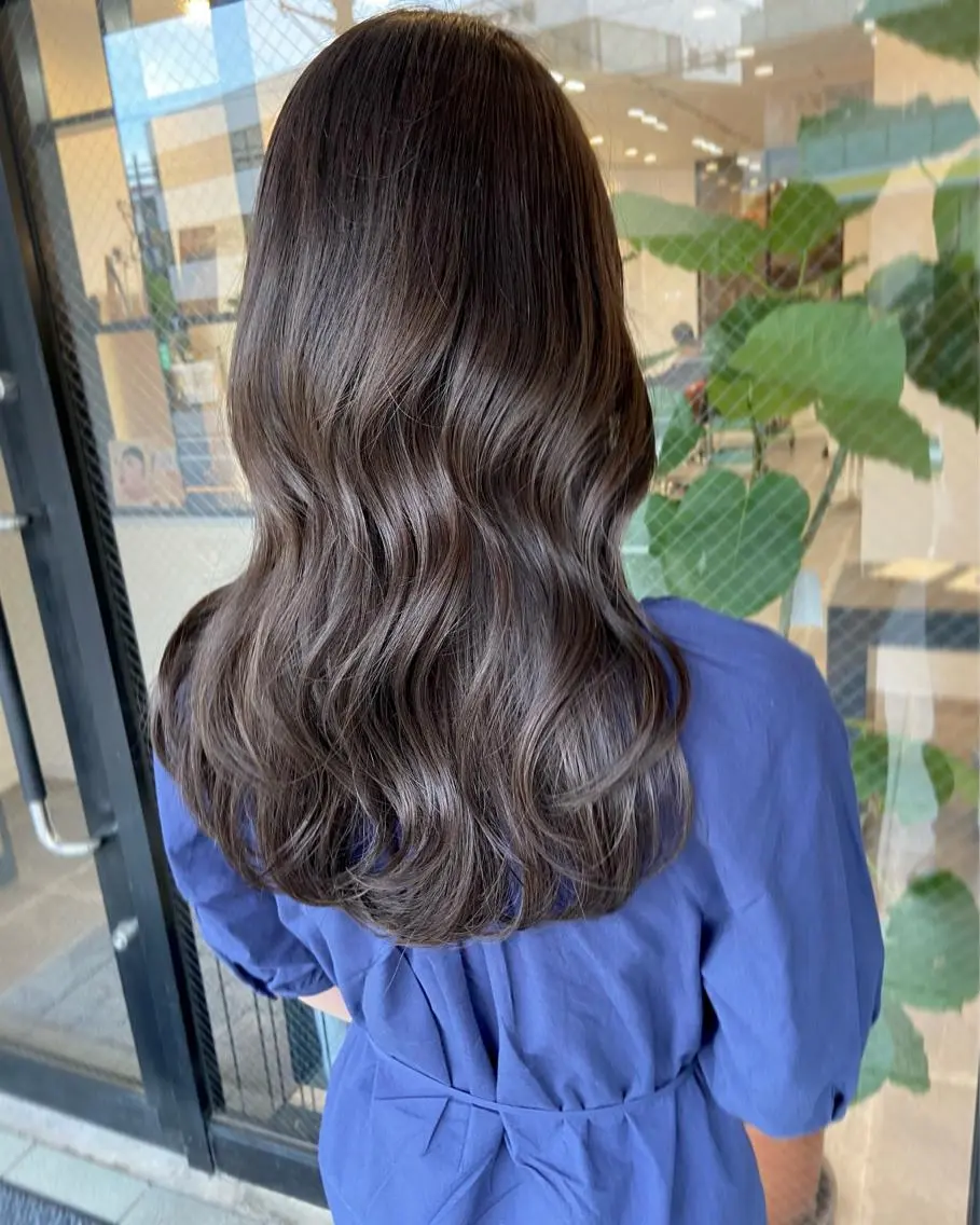 ロング 柏韓国ヘア 白石芽衣のヘアスタイル