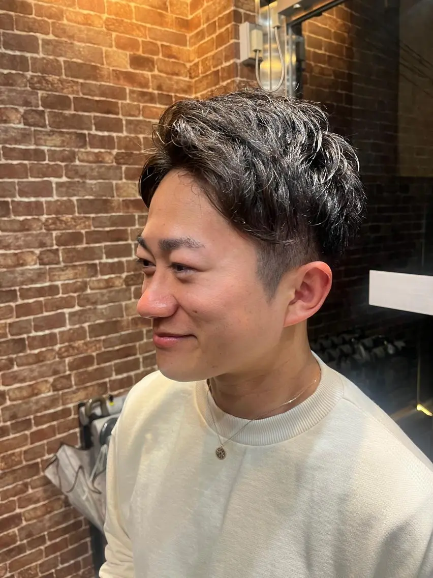 ショート カラー パーマ ヘアアレンジ メンズ キッズ ネイル マツエク・マツパ アイブロウ メンズブリーチ メンズハイライト メンズインナーカラー メンズ韓国風 ブリーチ 久木原 ゆりのヘアスタイル