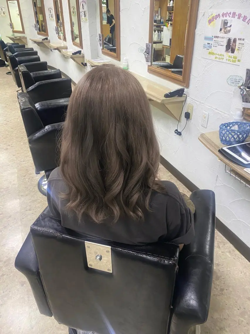 セミロング 山本 ひかりのヘアスタイル