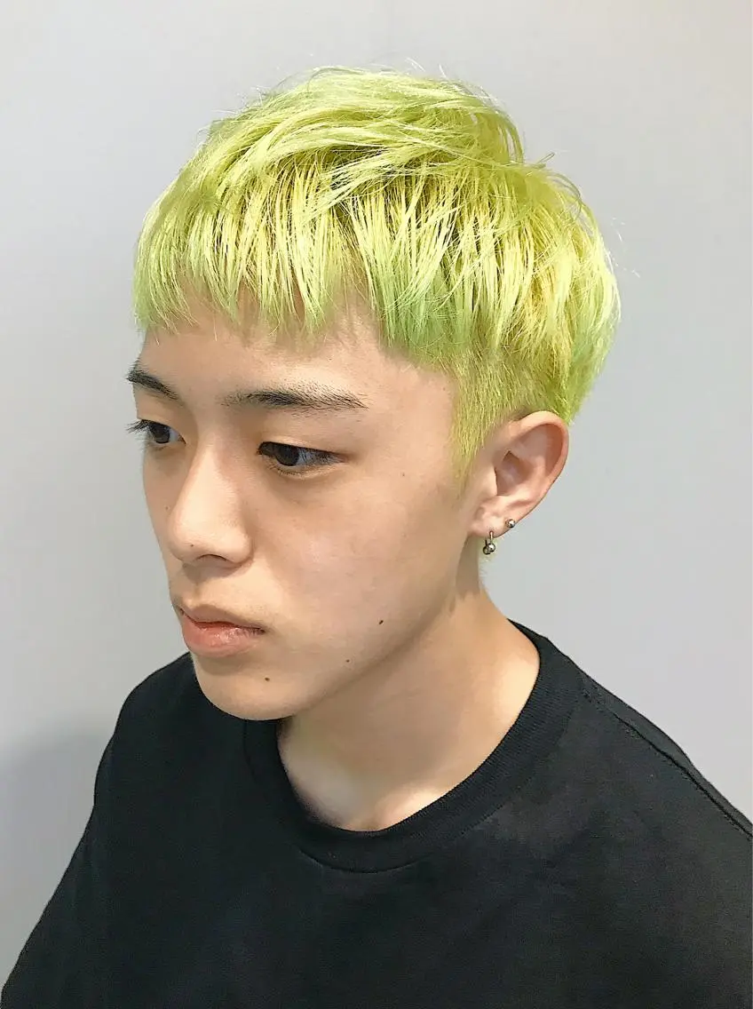 ショート カラー メンズ 山下 亮輔のヘアスタイル