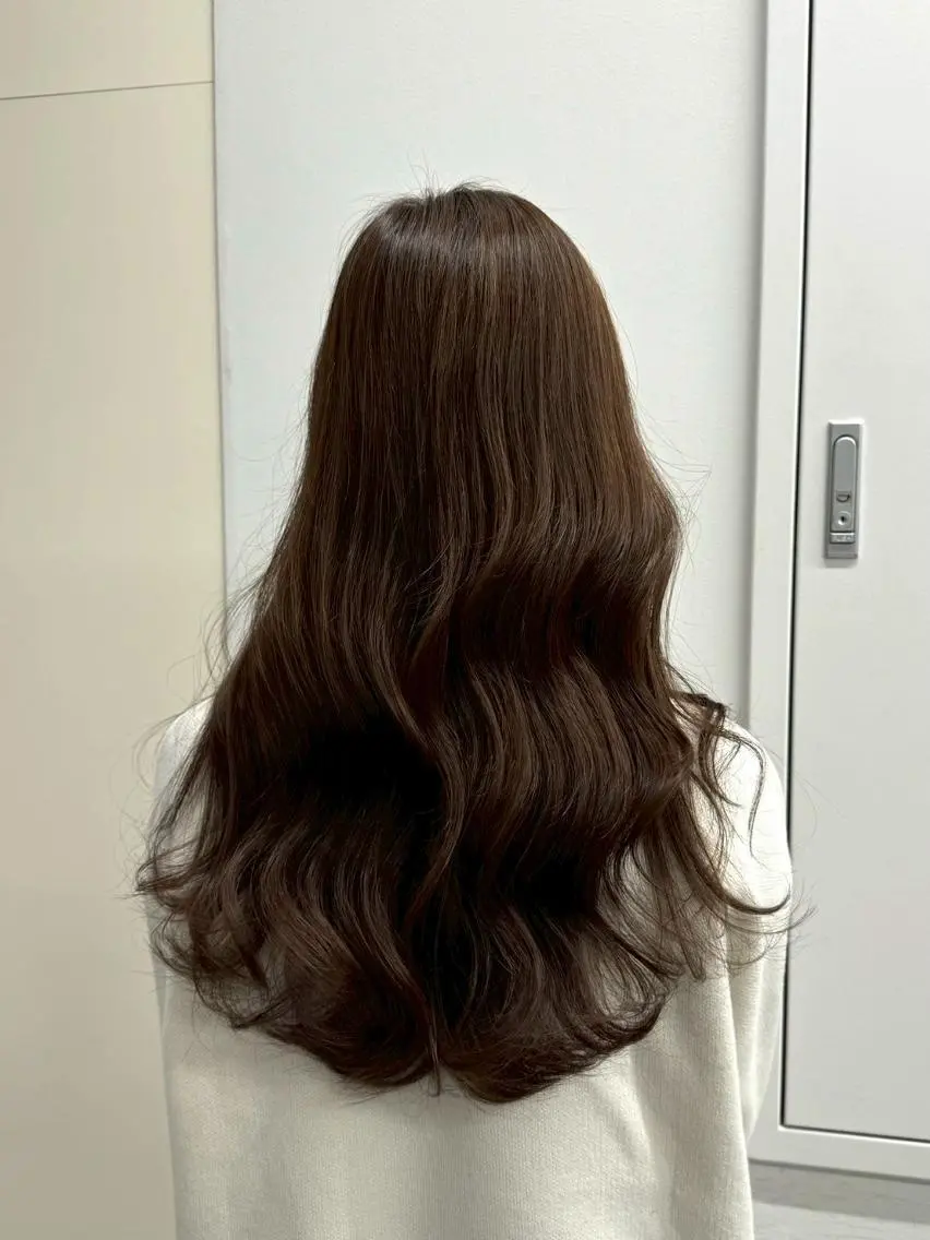 ロング カラー アディクシーカラー アッシュ ブルーカラー ダークアッシュ グレージュ 【公式】amble luxe池袋東口🩷のヘアスタイル