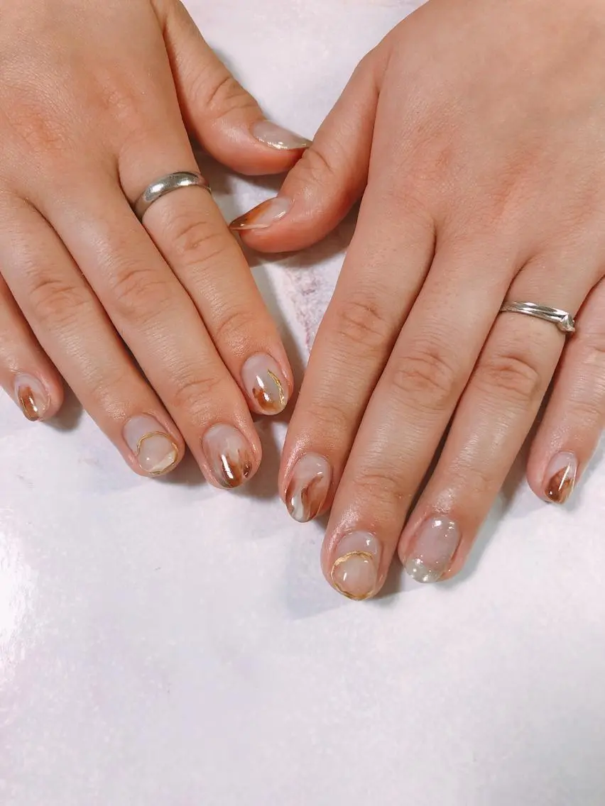 ネイル クリアネイル ニュアンスネイル mogunail &blowのネイルデザイン
