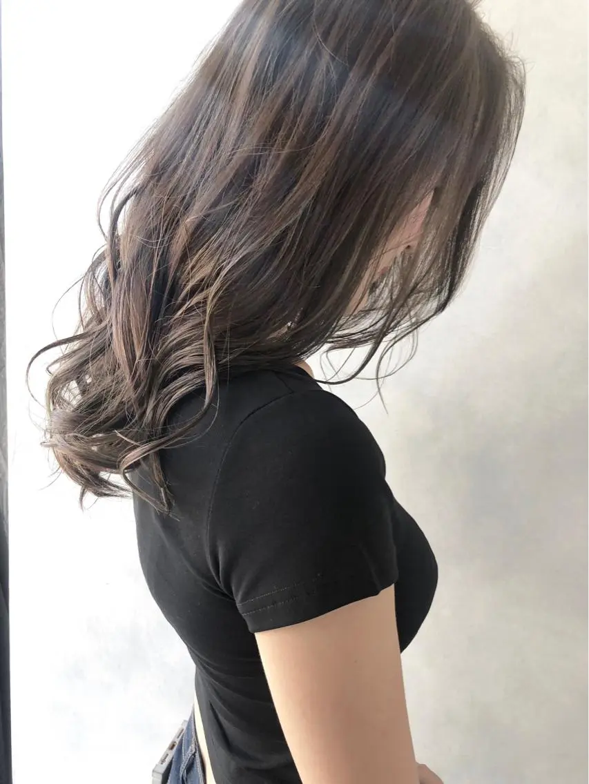 ロング 外国人風カラー ハイライト ヘアカラー トリートメント 小澤大輔 YOLO hairのヘアスタイル