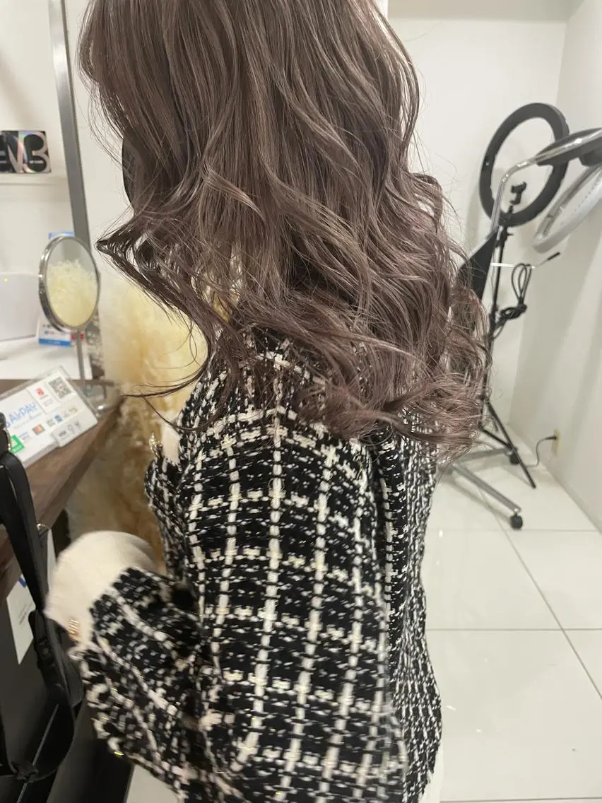 ロング nene .のヘアスタイル
