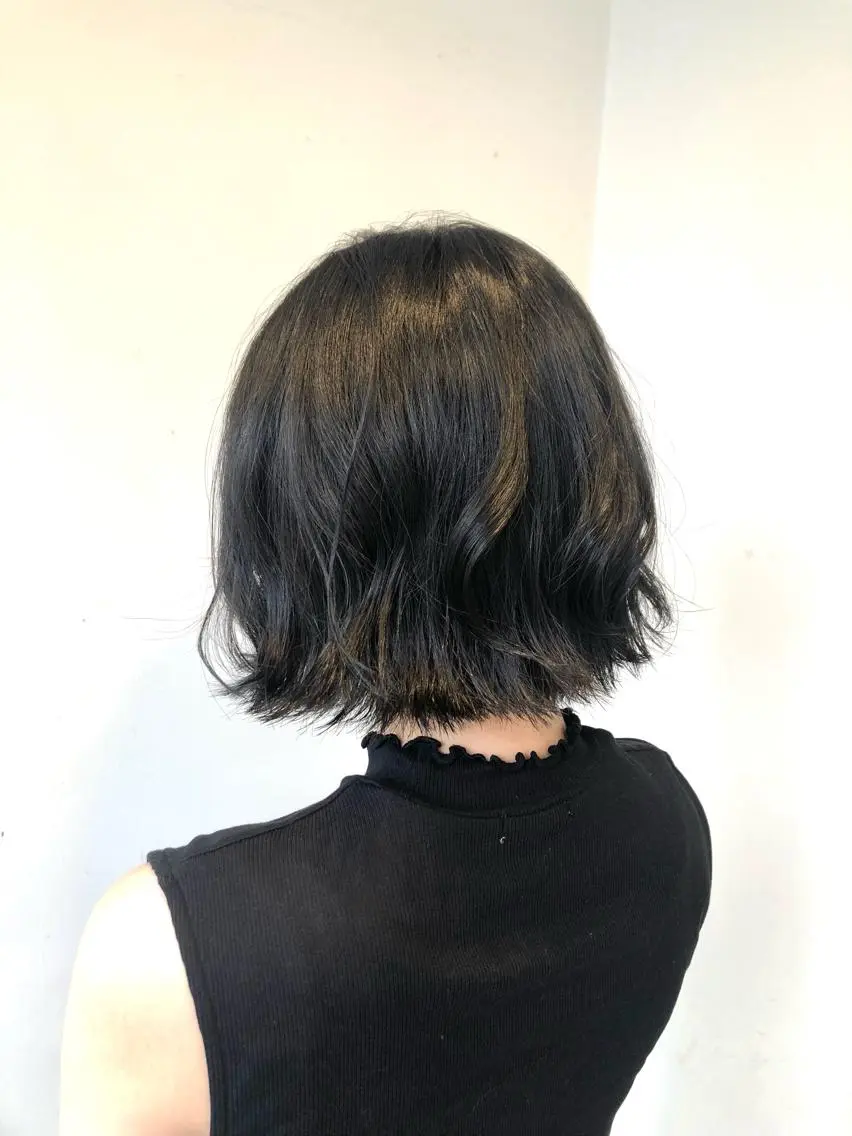 ショート カラー カット ヘアカラー トリートメント 岩谷 愛依のヘアスタイル
